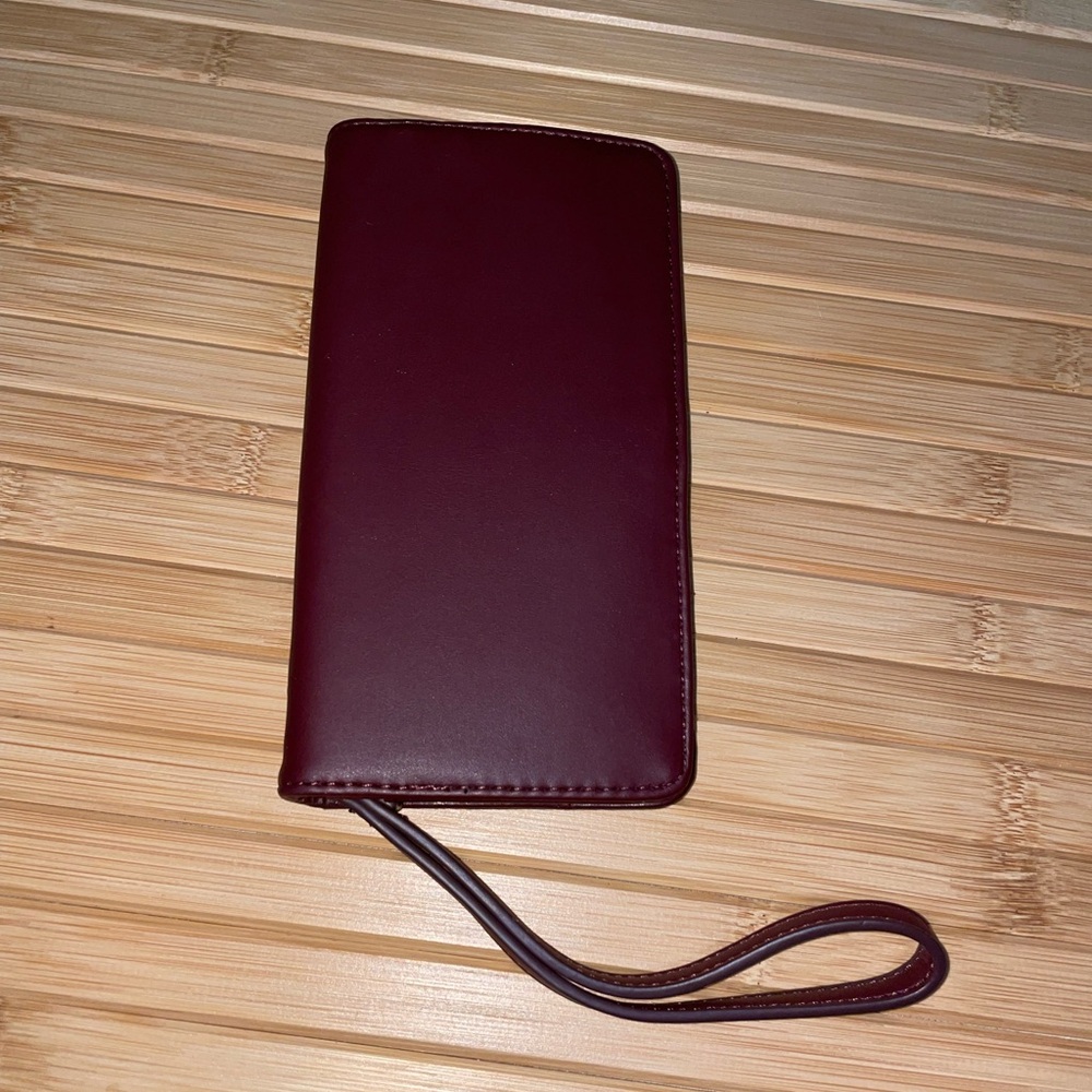 Universal Thread Wallet